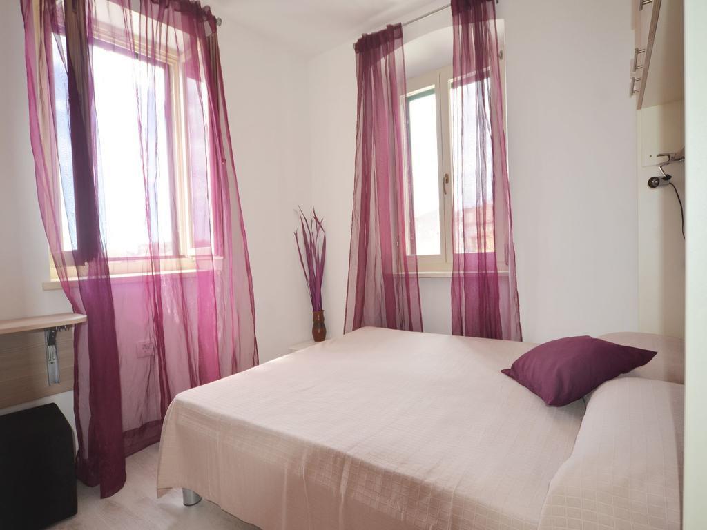 Apartment Riva Rovinj Quarto foto